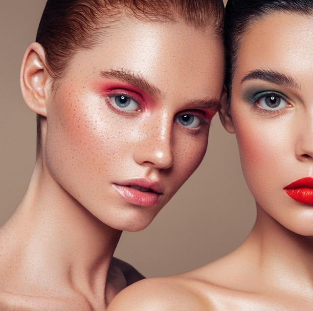 Glamour Unveiled: Exploring the Latest Makeup Trends